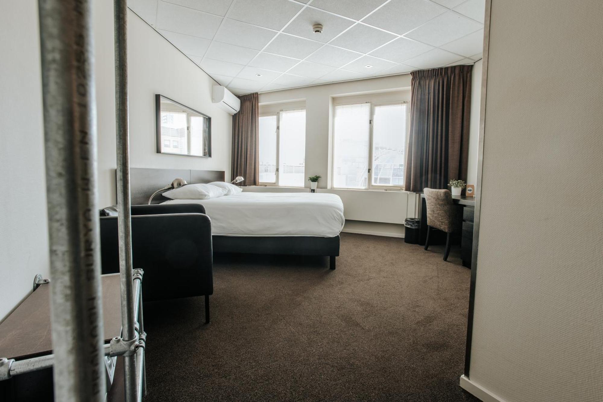 Queen Hotel Eindhoven Exteriör bild