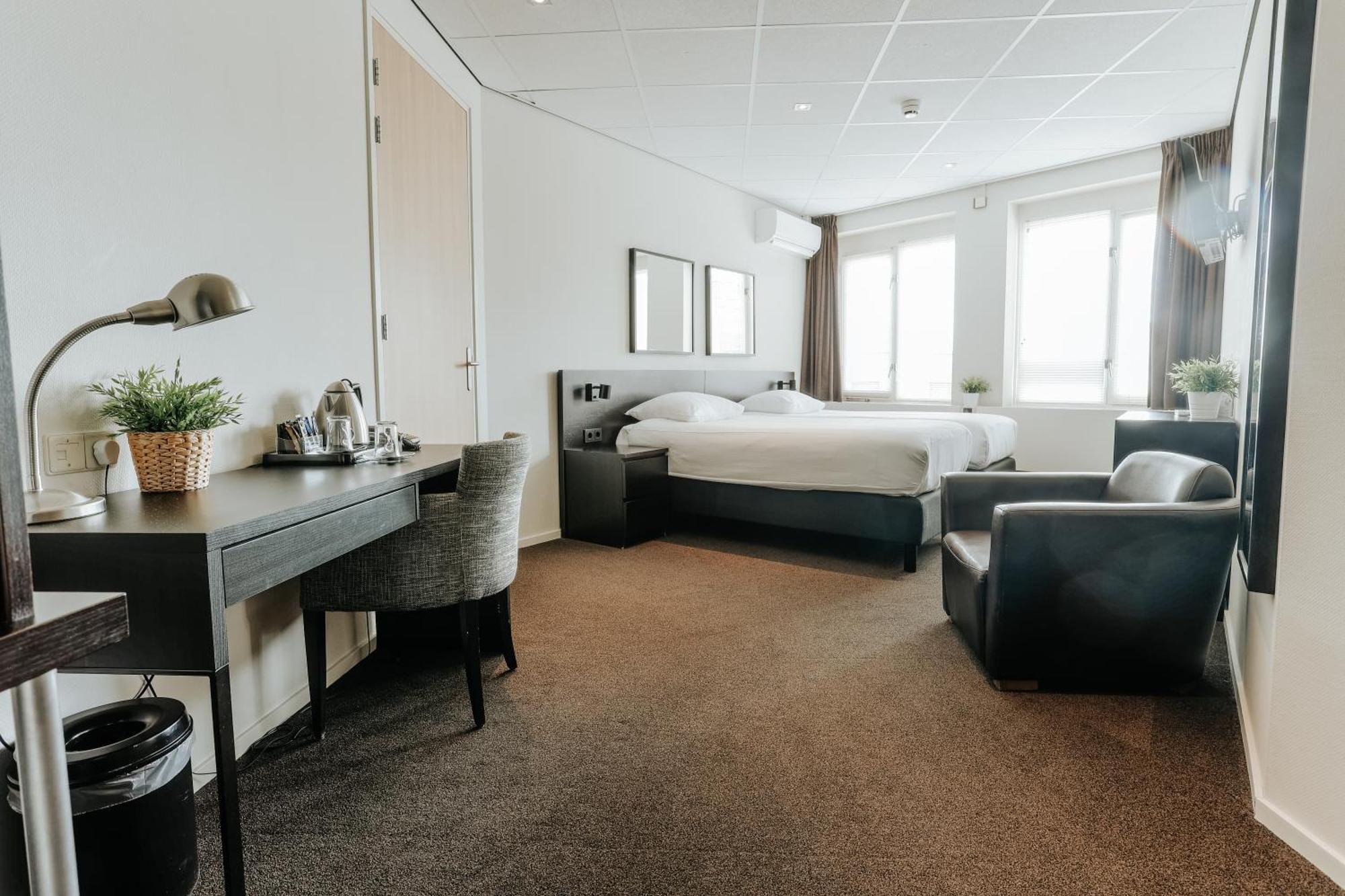 Queen Hotel Eindhoven Exteriör bild