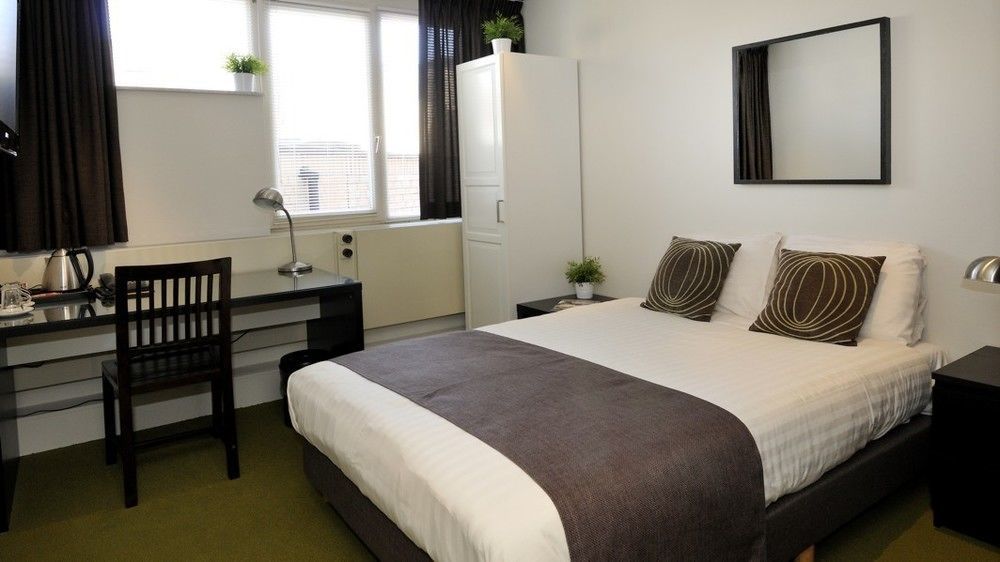Queen Hotel Eindhoven Exteriör bild